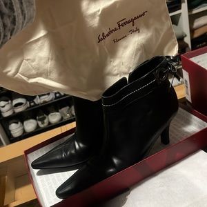 Vintage Salvatore Ferragamo Pointed toe Boots